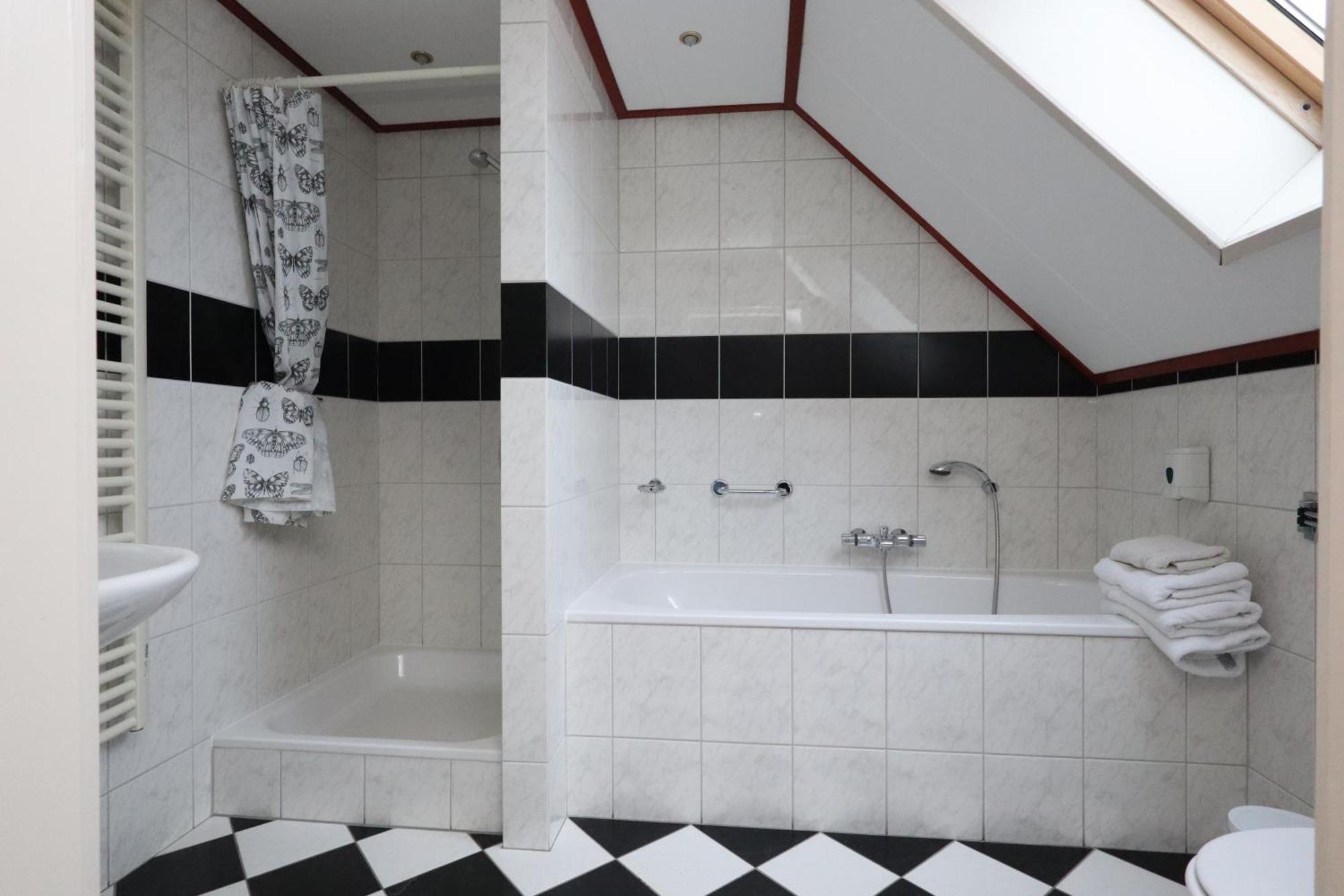 Double Room Bath